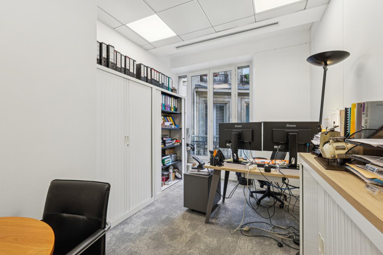 Bureau Paris 379m² Location bureau Paris OLBUR2422013 13